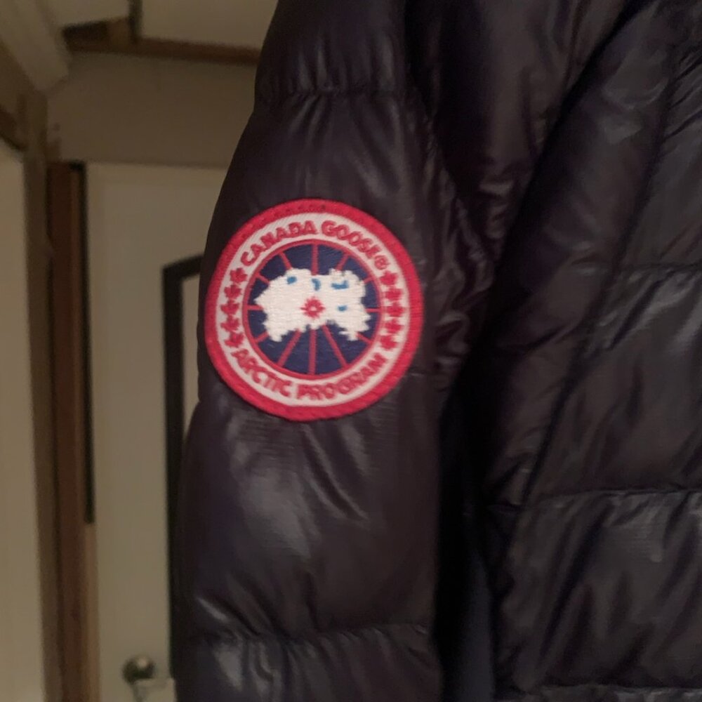 Geninue Canada🇨🇦 Goose Down Hooded Jacket $160